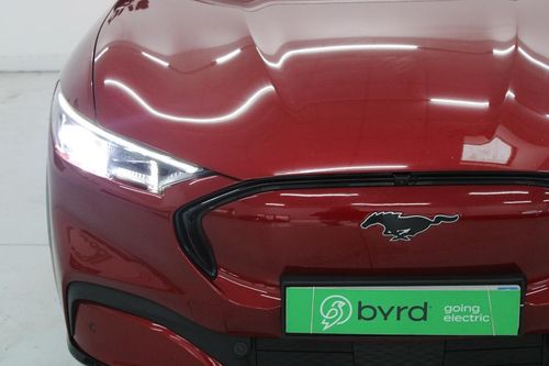 Ford Mustang Mach-E - Photo 4