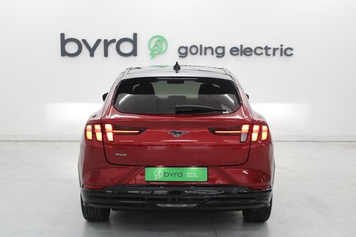 Ford Mustang Mach-E - Photo 5