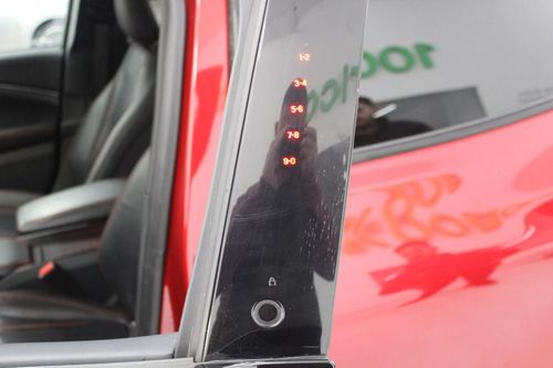 Ford Mustang Mach-E - Photo 8