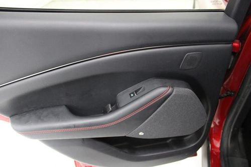 Ford Mustang Mach-E - Photo 12