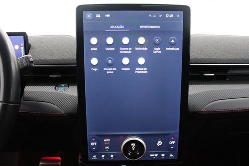 Ford Mustang Mach-E - Photo 23