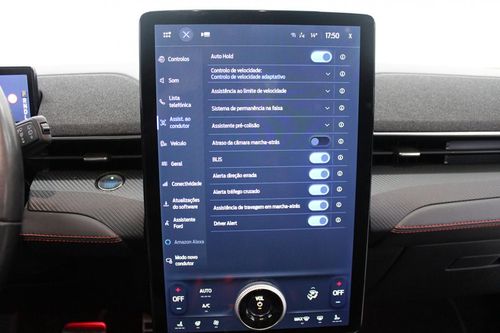 Ford Mustang Mach-E - Photo 27