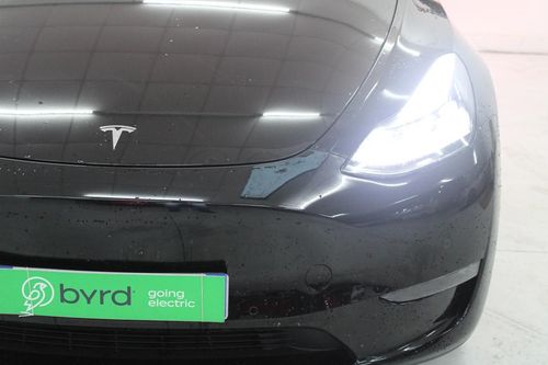 Tesla Model Y - Photo 3