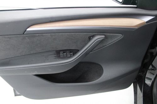 Tesla Model Y - Photo 9