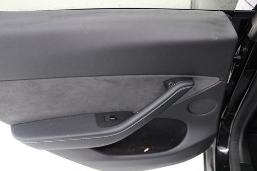 Tesla Model Y - Photo 12