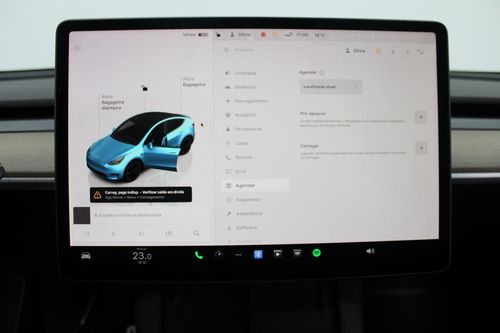 Tesla Model Y - Photo 23
