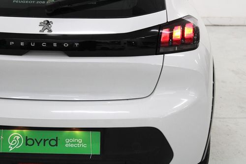 Peugeot e-208 - Photo 6