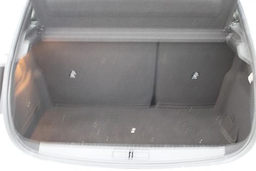 Peugeot e-208 - Photo 8