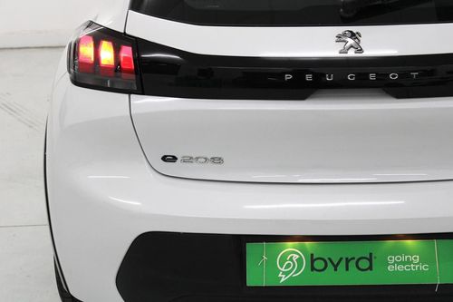 Peugeot e-208 - Photo 7