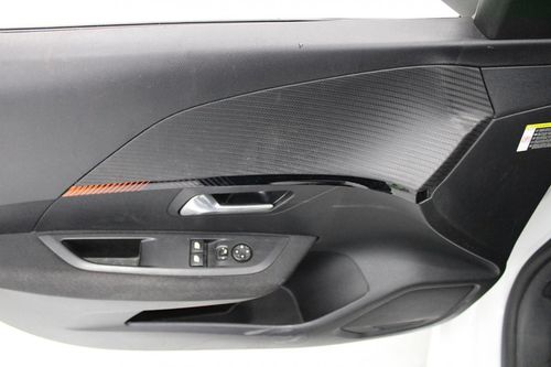 Peugeot e-208 - Photo 9