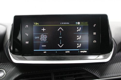 Peugeot e-208 - Photo 24