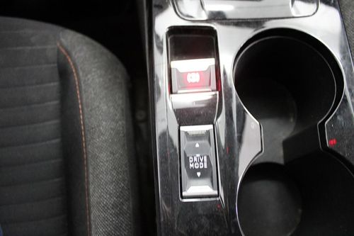 Peugeot e-208 - Photo 22