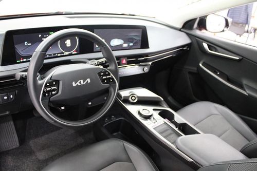 Kia EV6 - Photo 11