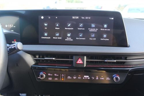 Kia EV6 - Photo 23