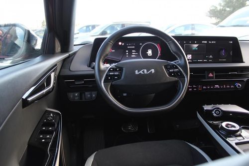 Kia EV6 - Photo 22
