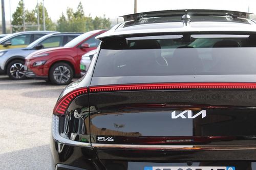 Kia EV6 - Photo 9