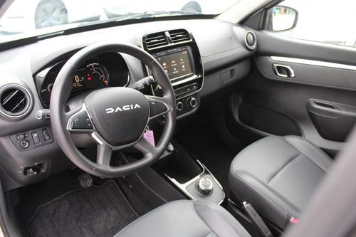 Dacia Spring - Photo 13