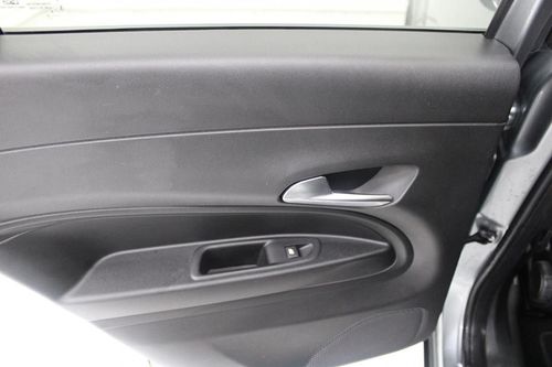 Jeep Avenger - Photo 12