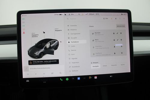 Tesla Model 3 - Photo 25