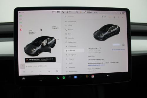 Tesla Model 3 - Photo 30
