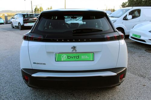 Peugeot e-2008 - Photo 9