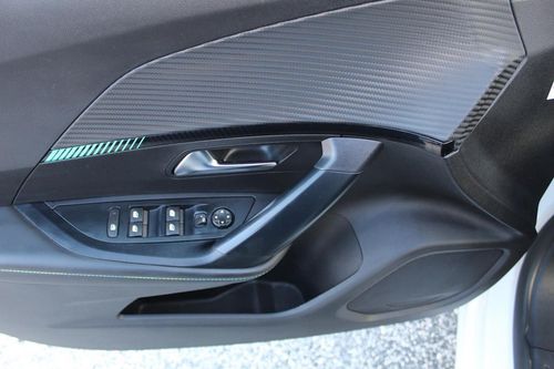 Peugeot e-2008 - Photo 13