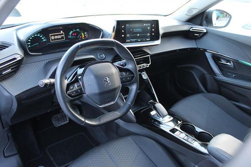 Peugeot e-2008 - Photo 16