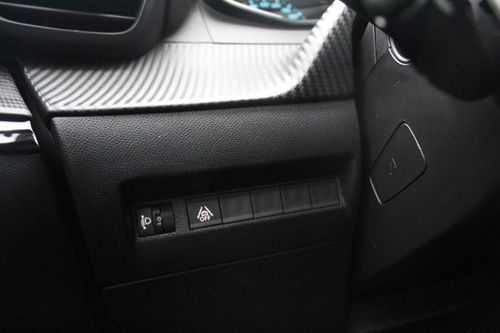 Peugeot e-2008 - Photo 14