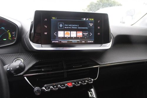 Peugeot e-2008 - Photo 21