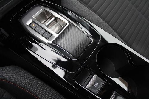 Peugeot e-2008 - Photo 28