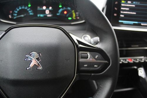 Peugeot e-2008 - Photo 32