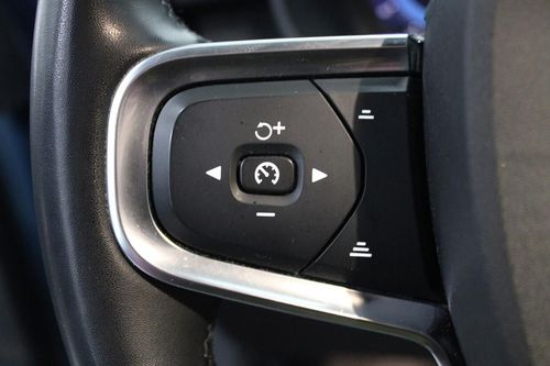 Volvo XC 40 - Photo 16