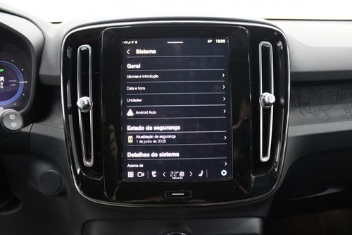 Volvo XC 40 - Photo 31