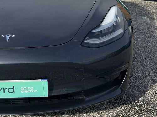 Tesla Model 3 - Photo 3