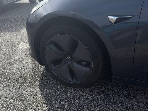 Tesla Model 3 - Photo 5