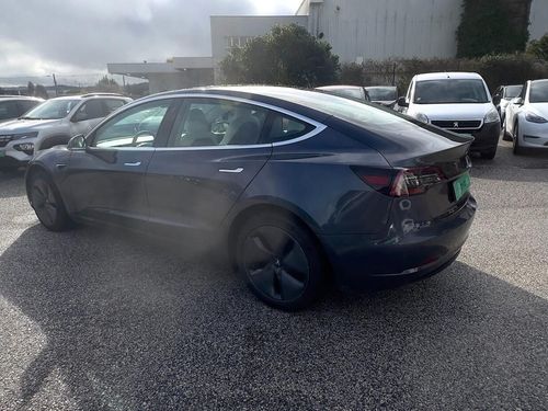 Tesla Model 3 - Photo 8