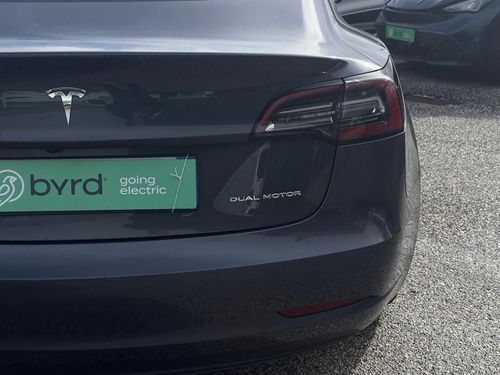 Tesla Model 3 - Photo 13