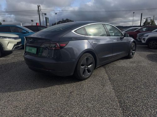 Tesla Model 3 - Photo 9