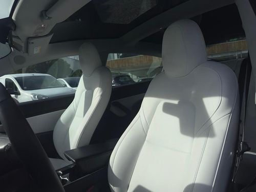 Tesla Model 3 - Photo 16