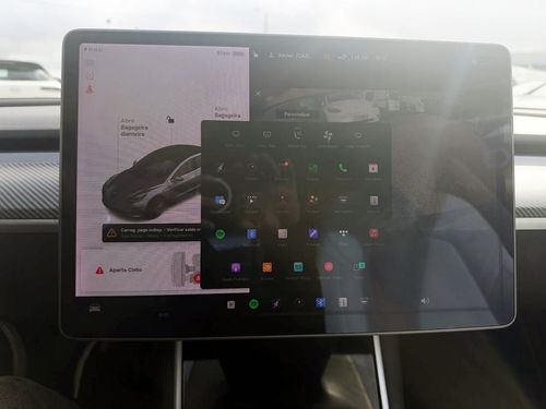 Tesla Model 3 - Photo 28