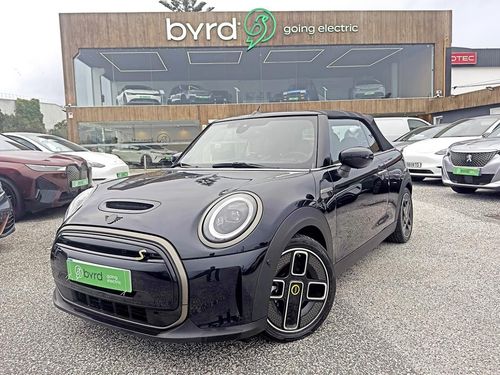 MINI Cabrio - Photo 1