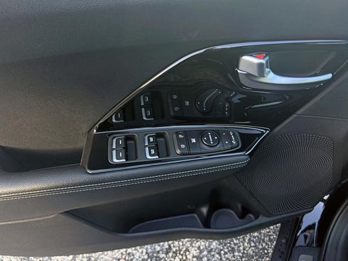 Kia Niro - Photo 9