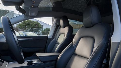 Tesla Model Y - Photo 13