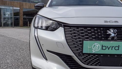 Peugeot e-208 - Photo 4