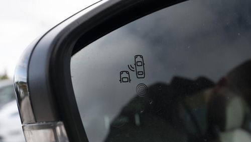 Peugeot e-208 - Photo 26