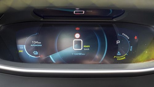 Peugeot e-208 - Photo 22