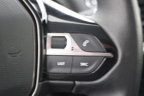 Peugeot e-208 - Photo 16