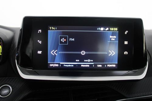 Peugeot e-208 - Photo 20