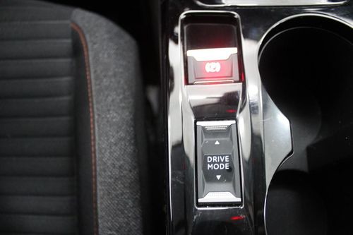 Peugeot e-208 - Photo 26