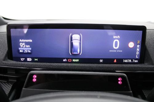 Ford Mustang Mach-E - Photo 17